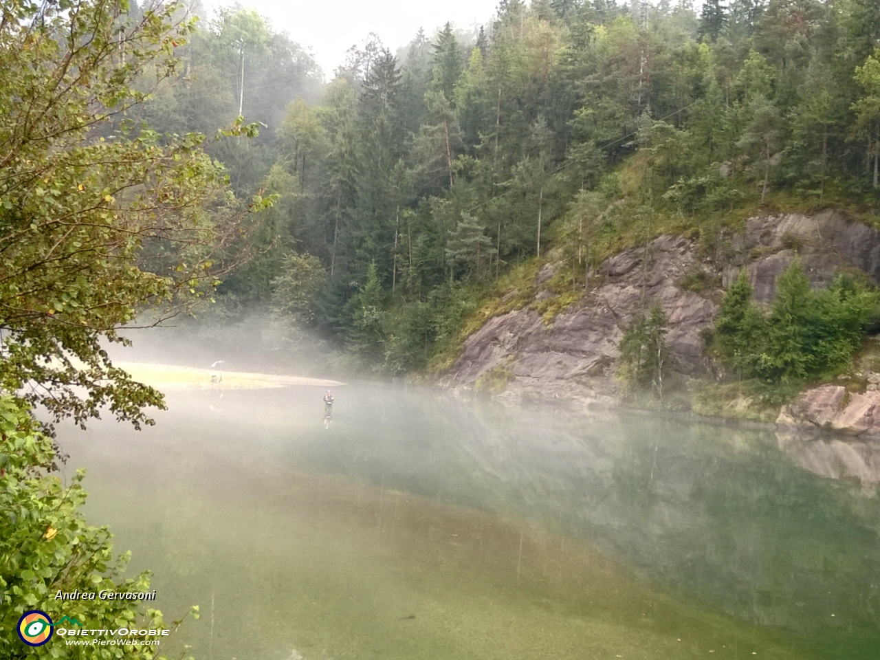 05 pesca nella nebbia.jpg